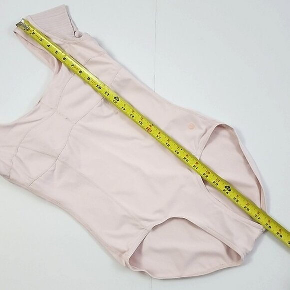Lululemon Women's Light Pink Bodysuit Scooped Neckline Capped Sleeves Size Small - Picture 11 of 14